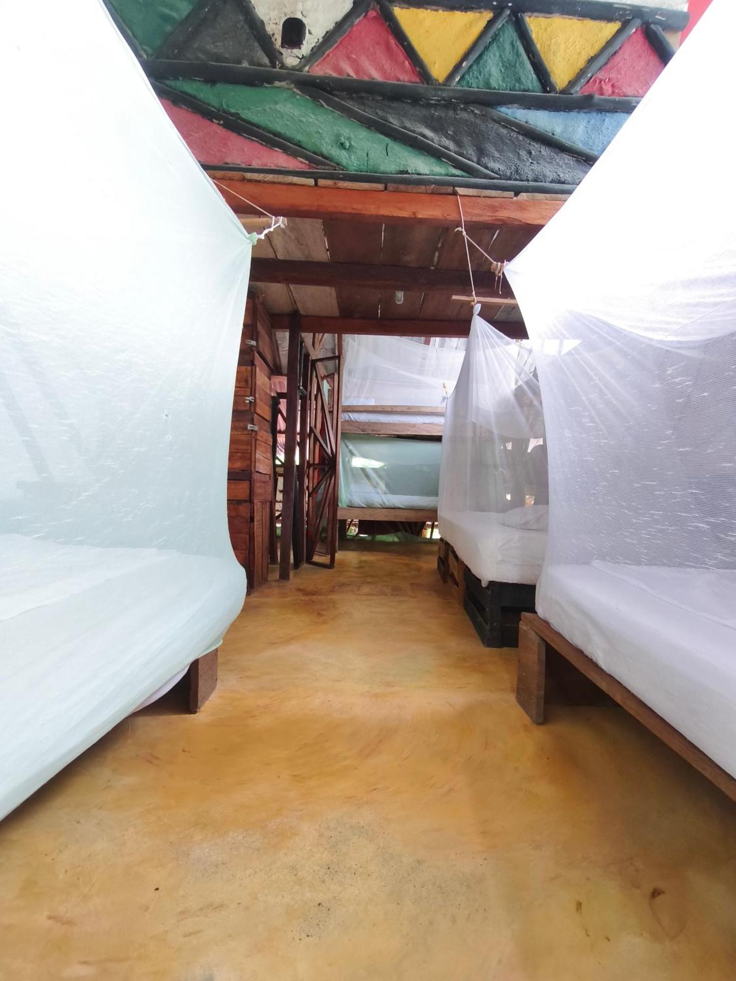 Reciclarte Galeria Hostal Capurgana Room photo